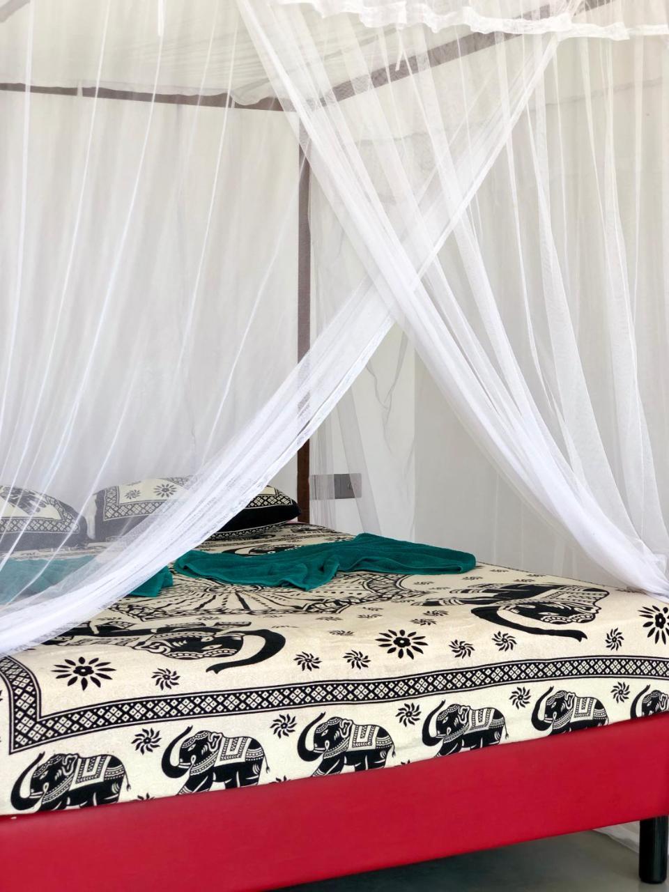 Coppenrath Hostel Tangalle Ngoại thất bức ảnh